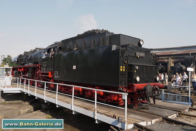 03 1010 am 11.09.2011 beim Berliner Eisenbahnfest Baureihe 03.10 DR-Reko - Bahn-Galerie.de