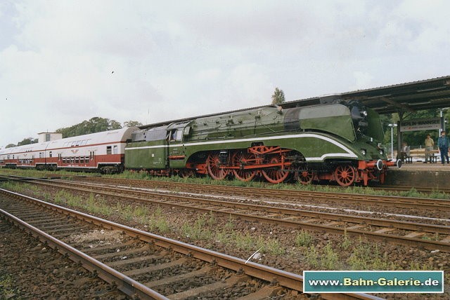 Dampflok 18 201 der Deutschen Reichsbahn - Bahn-Galerie.de Dampflok 18 201 der Deutschen Reichsbahn - Bahn-Galerie.de