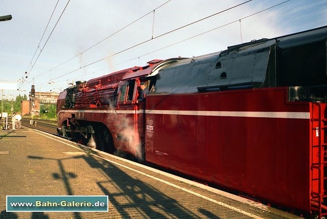 Dampflok 18 201 der Deutschen Reichsbahn - Bahn-Galerie.de Dampflok 18 201 der Deutschen Reichsbahn - Bahn-Galerie.de
