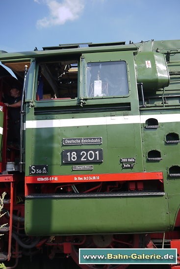 Dampflok 18 201 der Deutschen Reichsbahn - Bahn-Galerie.de
