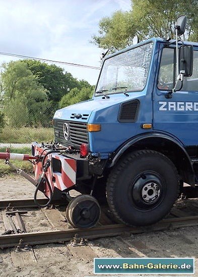 Zweiwege-Lkw Unimog U 1400 - Bahn-Galerie.de