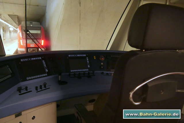 Führerstand der Baureihe 430 - S-Bahn Triebwagen - Bahn-Galerie.de Führerstand der Baureihe 430 - S-Bahn Triebwagen - Bahn-Galerie.de