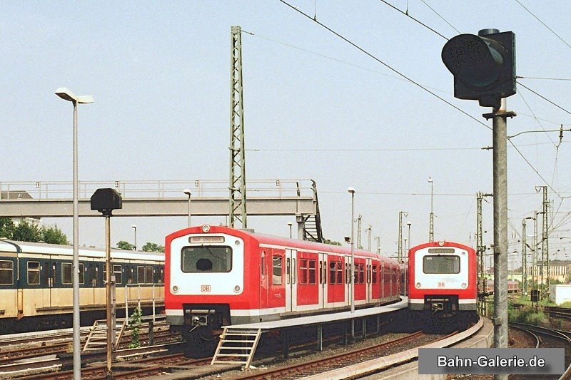 Baureihe 472 am 31.07.2003 in Hamburg-Altona - Foto Olaf Hoell Baureihe 472 am 31.07.2003 in Hamburg-Altona - Foto Olaf Hoell
